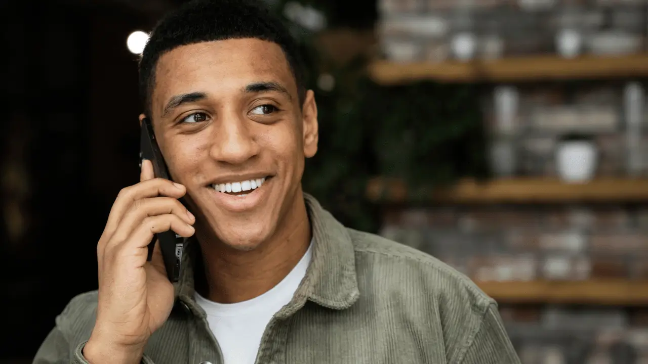 img comunicacao com–o cliente l5 networks 2 homem no celular!